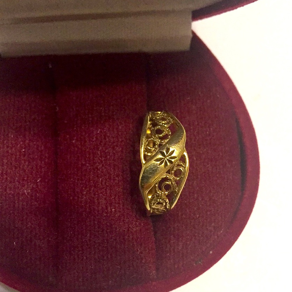 10k gold ring